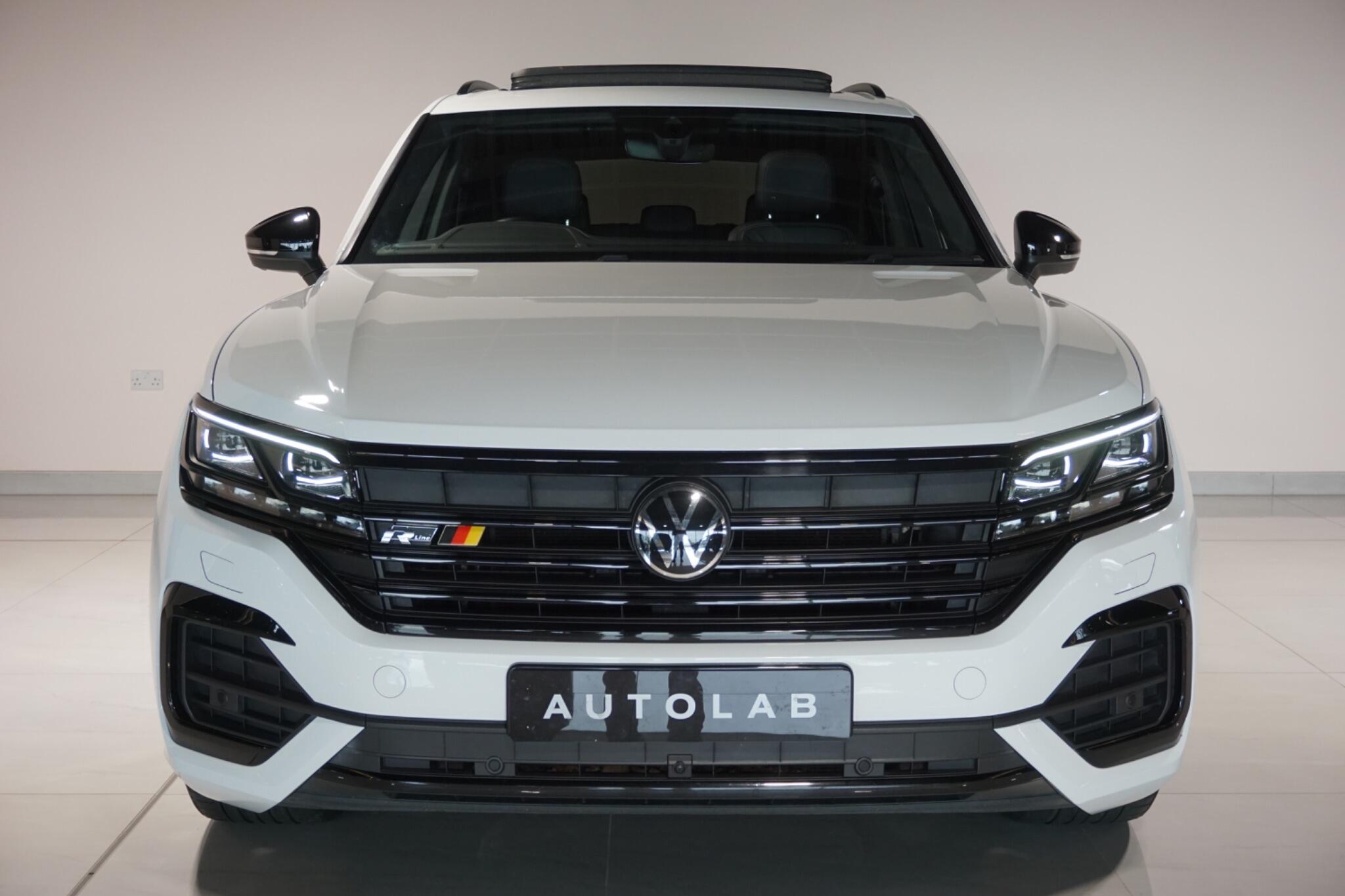 Volkswagen Touareg 3.0 TDI V6 Black Edition SUV 5dr Diesel Tiptronic 4Motion Euro 6 (s/s) (231 ps)
